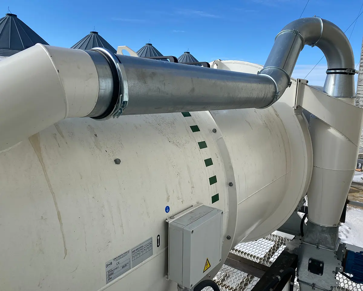 Cyclone on Cyclofan Installation