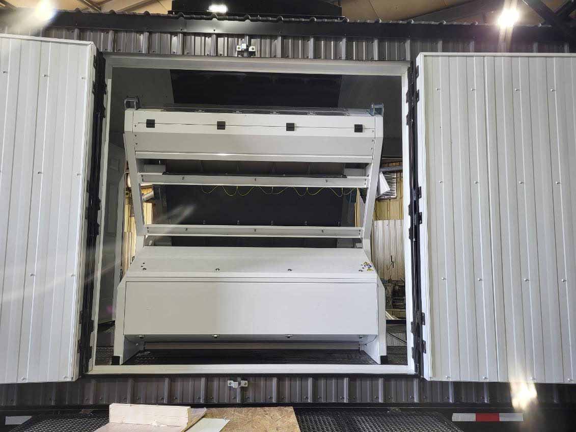 Inside the mobile unit looking at the Cimbria SEA sorter
